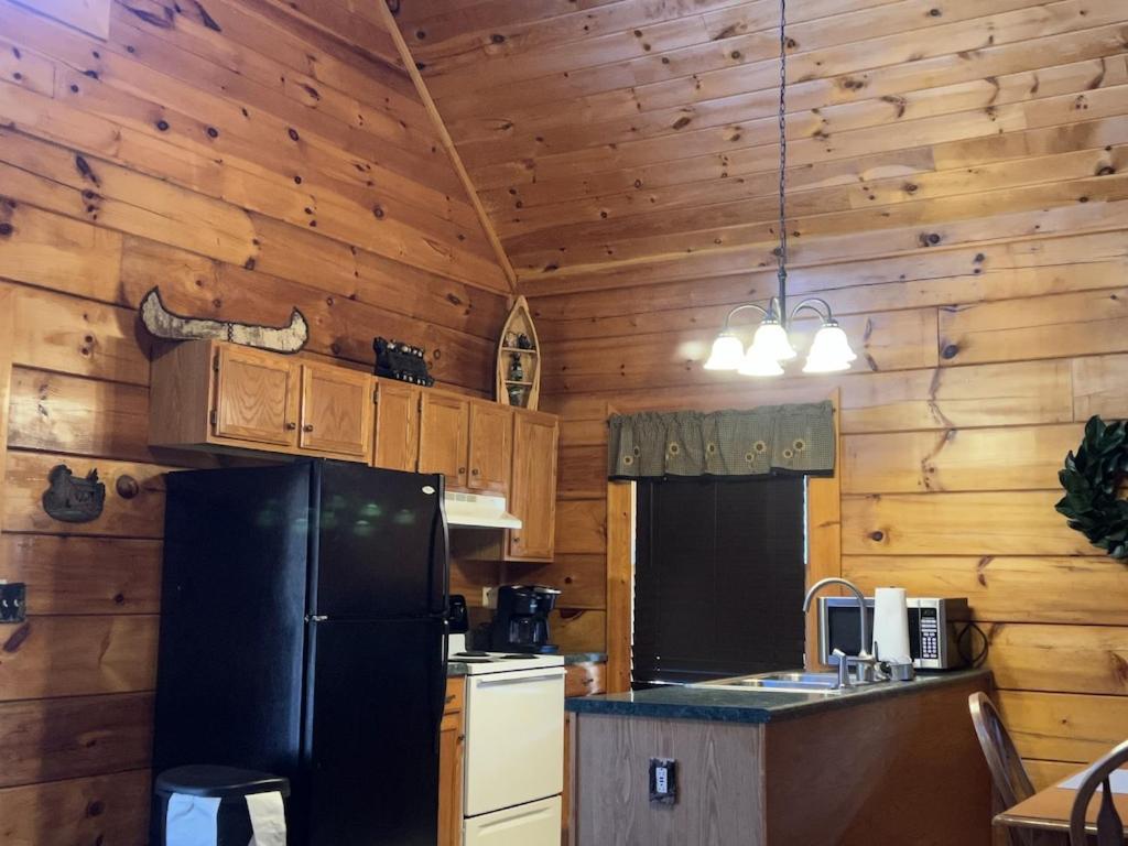 Story Brook: Beautiful True Log Cabin! Close To Dollywood, State Park, And More! 세비어빌 외부 사진